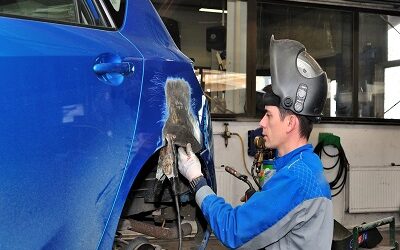 Which is Better: Auto Body Repair Shop or Dealership?
