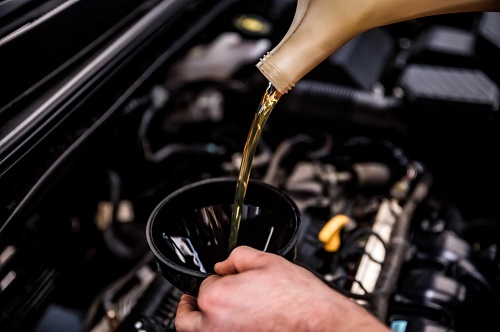 Useful Auto Maintenance Tips Throughout The Year