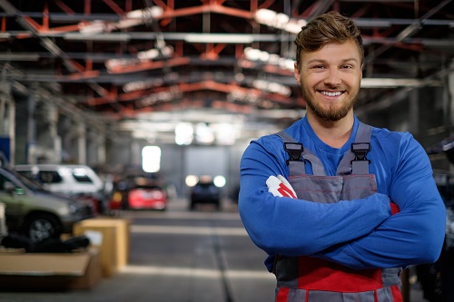 Choosing the Right Auto Body Shop: What to Consider