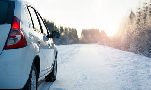 Auto Maintenance Tips: Winter Driving Safety Guide