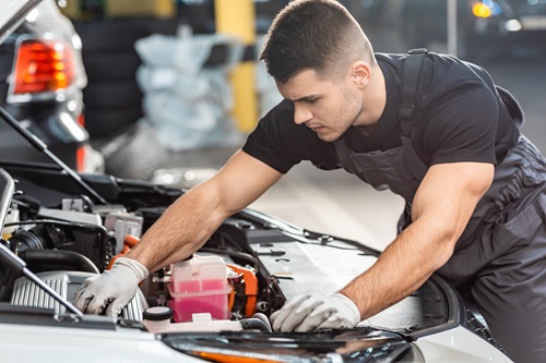 Auto Maintenance: A Fresh Start for Your Vehicle in 2024