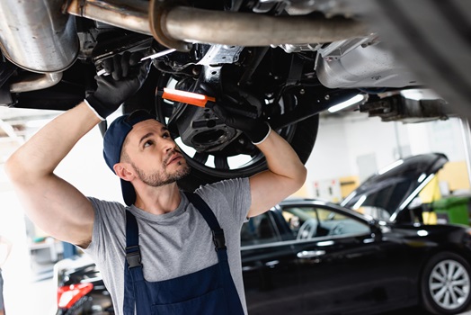 Should You Go to the Dealership or an Auto Repair Shop?