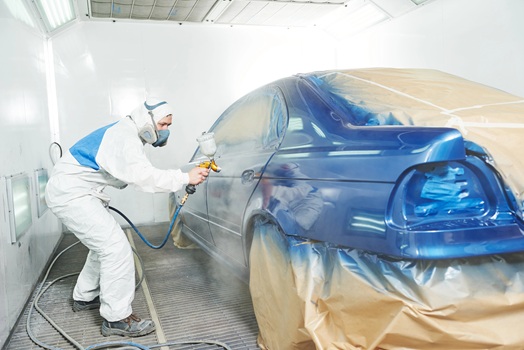 Summer Driving Hazards: How Heat Impacts Your Car and Why an Auto Body Shop Is Essential